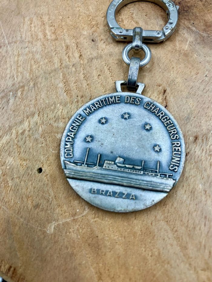 Porte-clé ancien Chargeurs Réunis – navire Brazza – A. Augis Lyon - photo numéro 5
