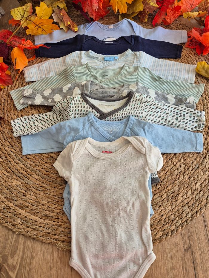 Gros lot de bodies garçon 3 mois