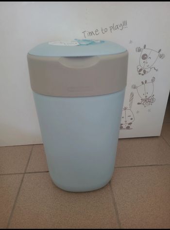 Poubelle a couches