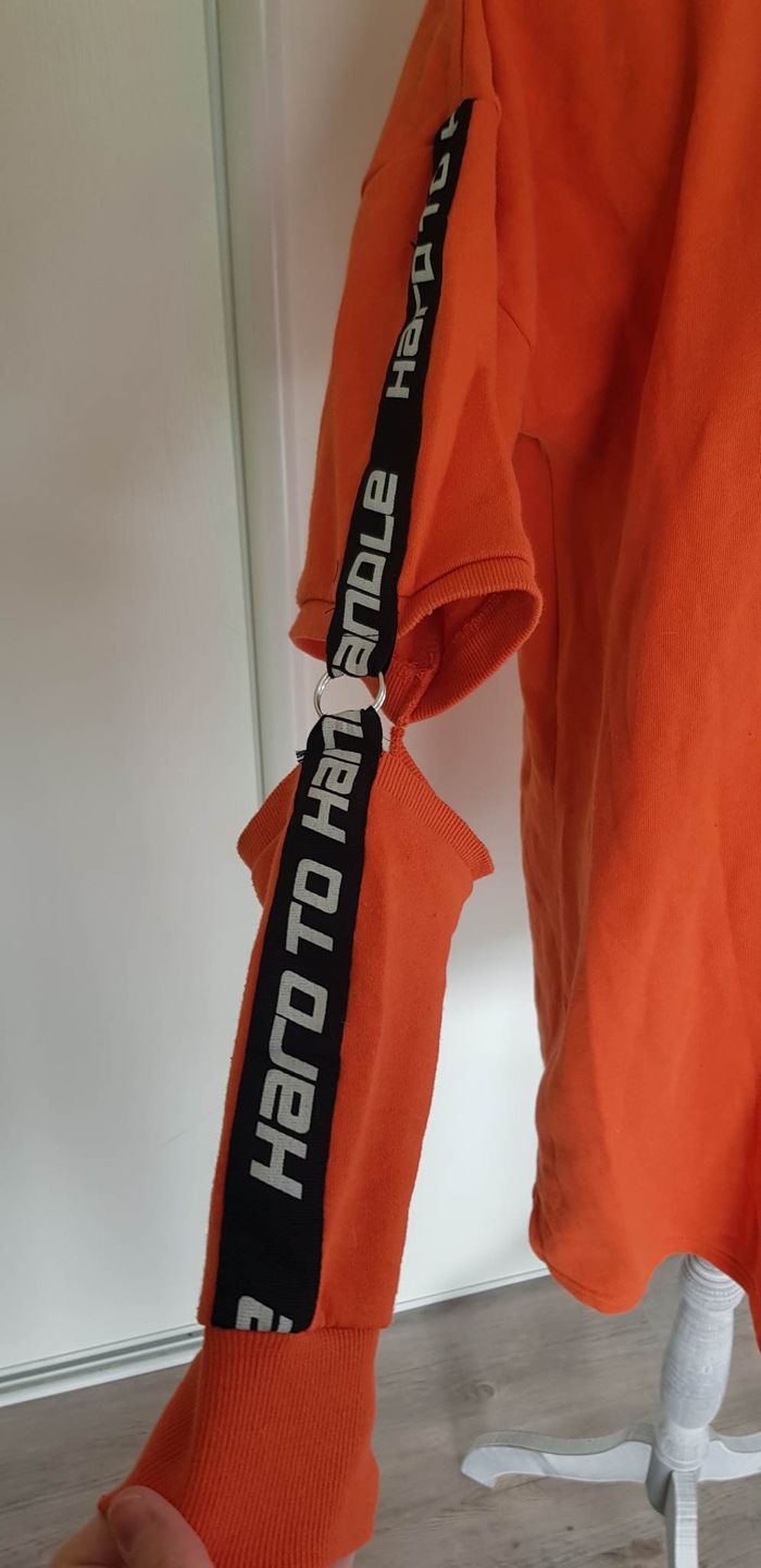 Robe pull sweat atypique - photo numéro 3