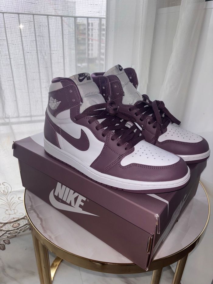 Air Jordan 1 Retro High OG – Mauve / Blanc – Neuves - photo numéro 4
