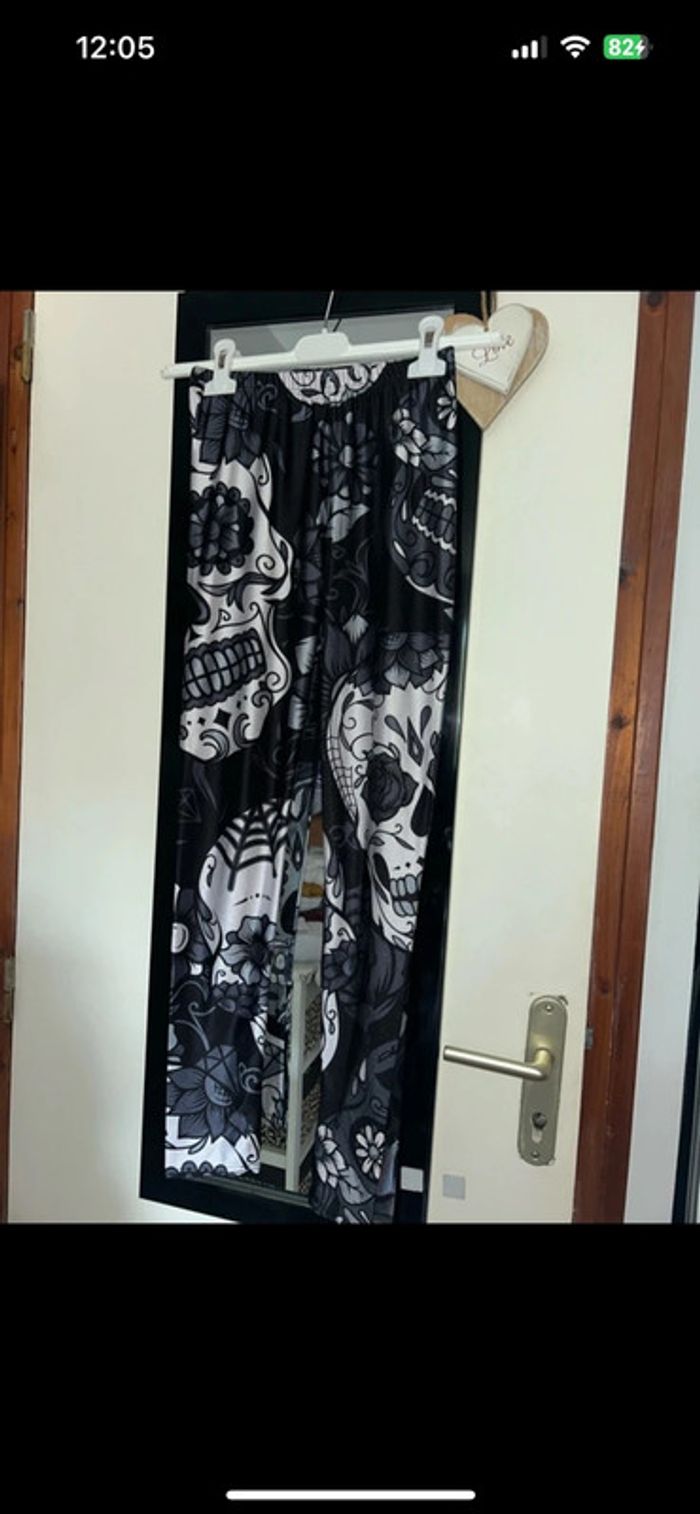 Legging tête de mort taille S 36