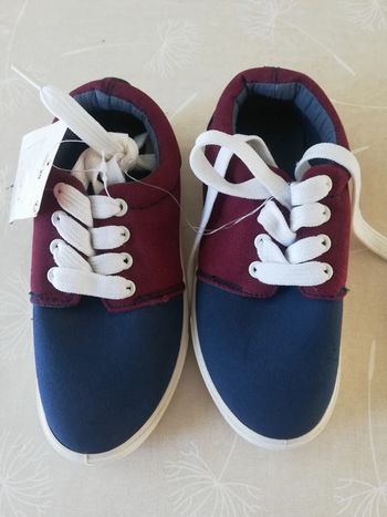 Tennis à lacets marine/bordeaux taille 29 tissaia neuf