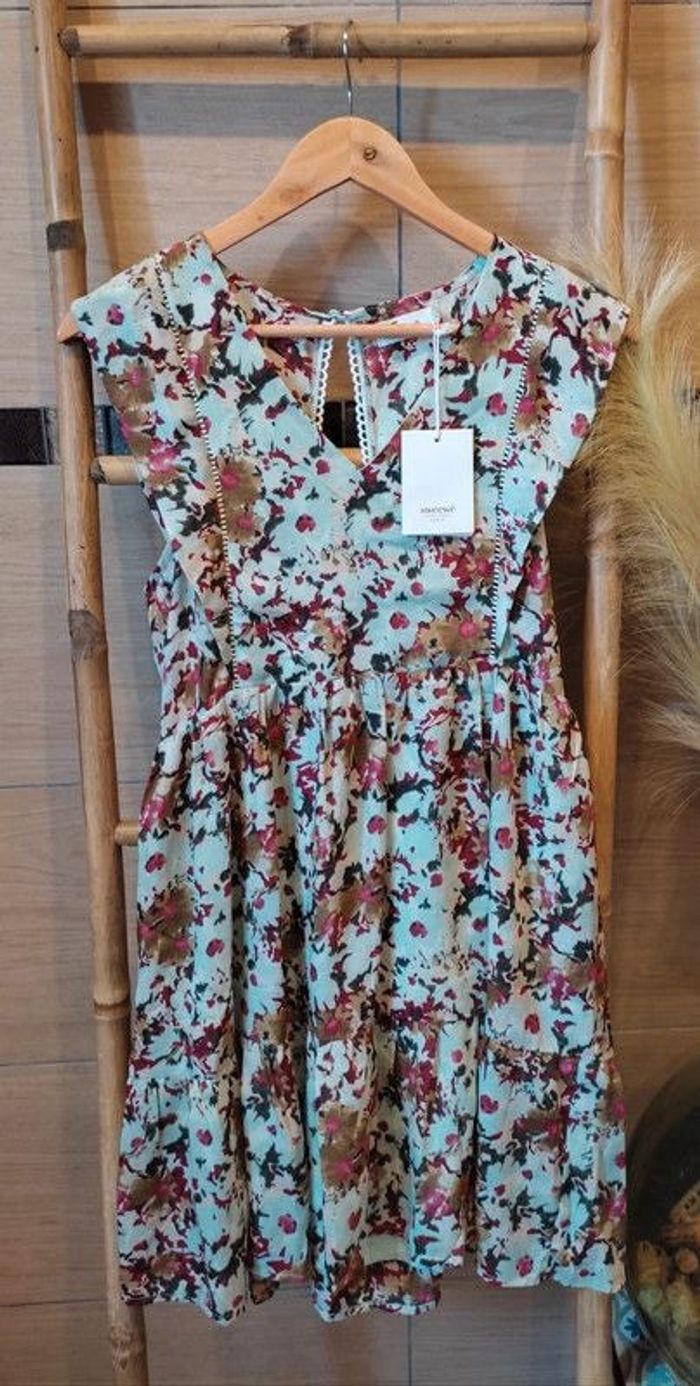 Robe courte fleuri marque Sweewë. Taille S/M, robe chic femme