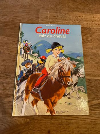Livre Caroline fait du cheval