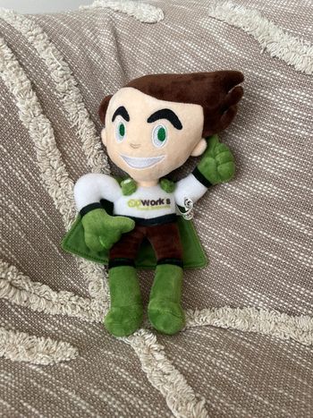 Peluche doudou 26cm Ad works mascotte héros vert très bon état