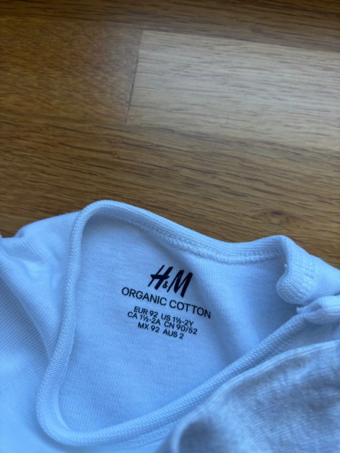 Lot 2 bodies 2 ans 92 cms garçon - photo numéro 3