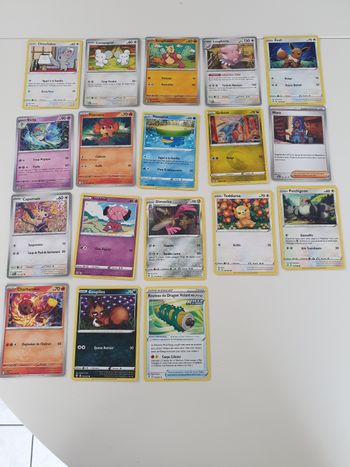 Lot cartes pokemon