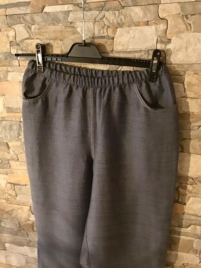 Très beau pantalon assez épais taille 38 gris bleuté taille élastique Refa - photo numéro 2