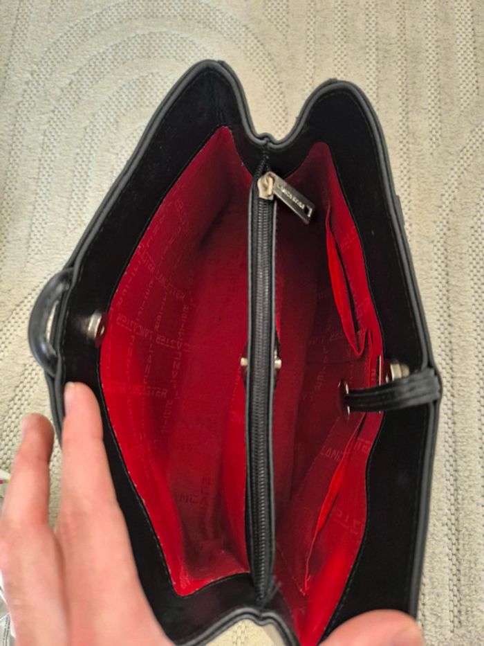 Sac a main cuir noir et rouge Lancaster bon état - photo numéro 8