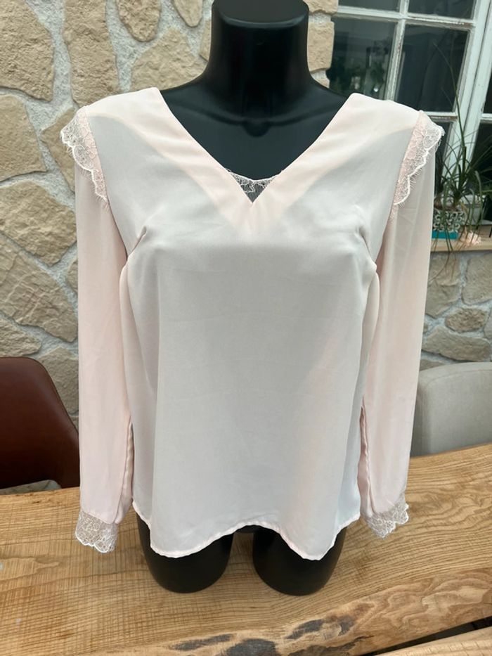 Blouse kilky taille 38 M été femme taille dos nu chemise voilage rose pale dentelle - photo numéro 5