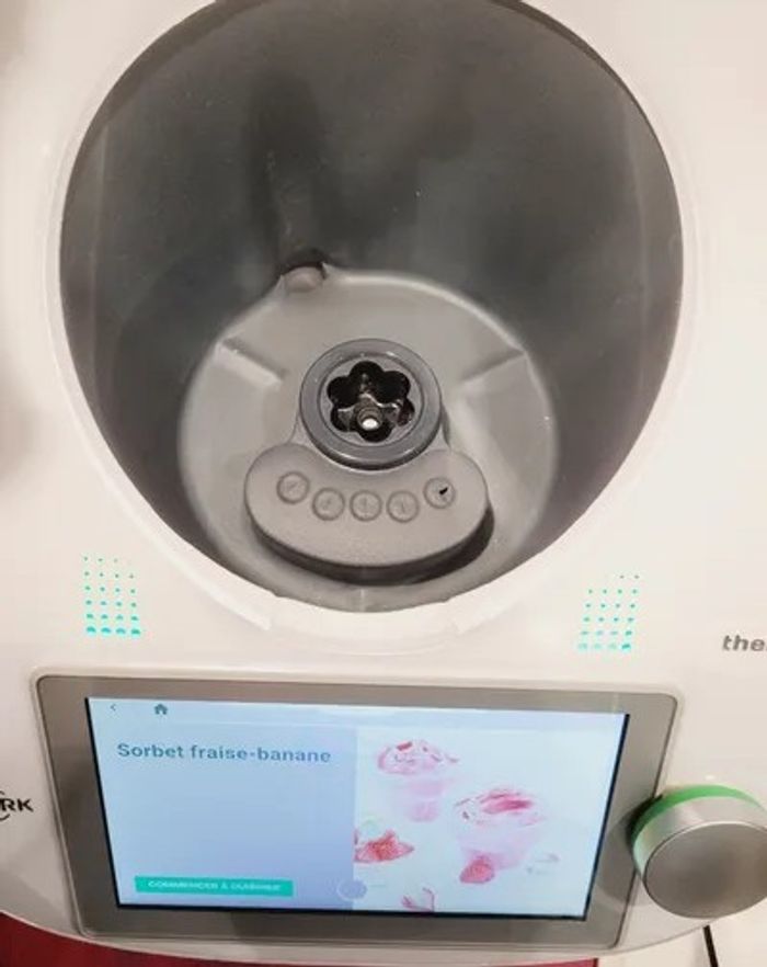 Thermomix TM6 blanc + accessoires le tout en parfait état aucun défaut quelconque - photo numéro 4