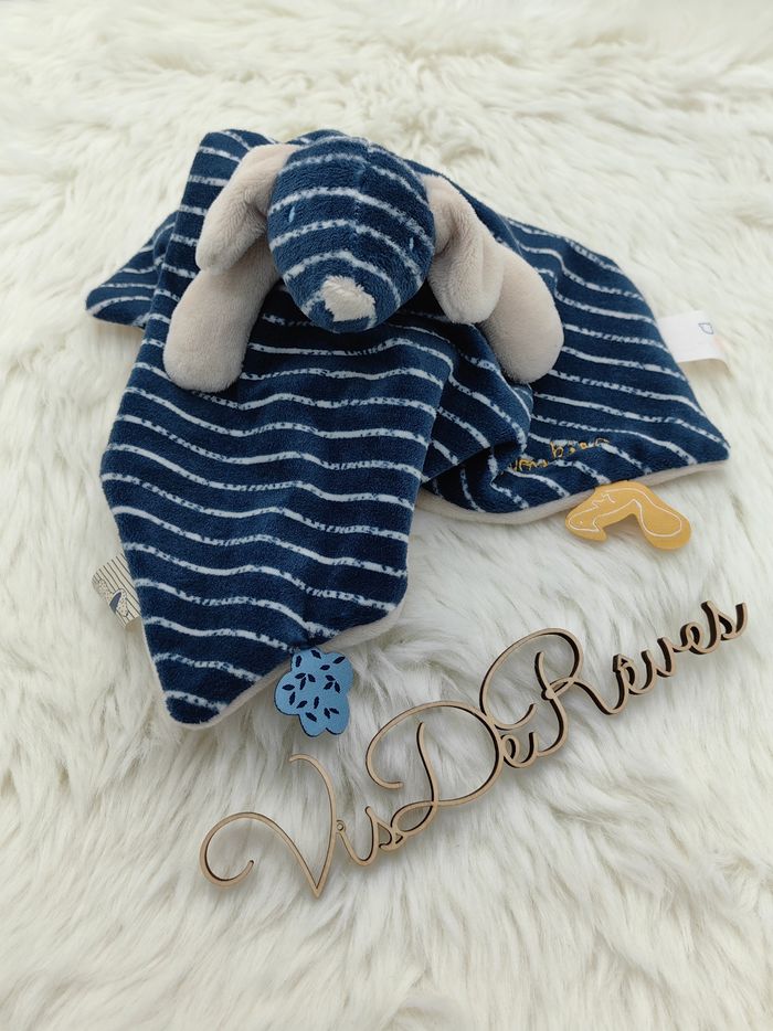 Doudou plat chien Aston Tidou Noukie's bleu marine rayé - photo numéro 4