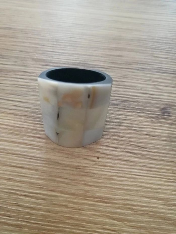 Bague en bois et nacre - photo numéro 4