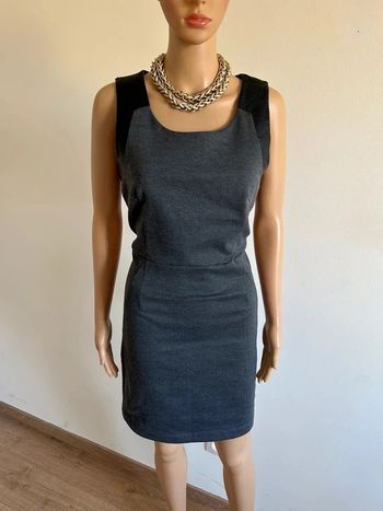 Robe grise et noire avec simili cuir Only taille L jamais portée