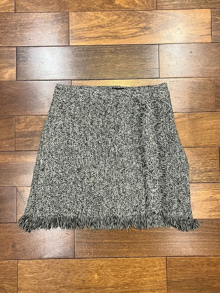 jupe courte grise zara taille s