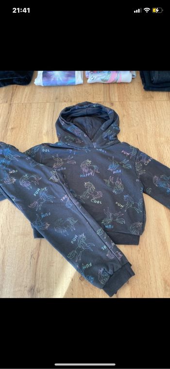 Ensemble jogging Licorne