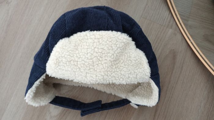 Chapka bi-matiere velour et moumoute 3-6 mois - photo numéro 2