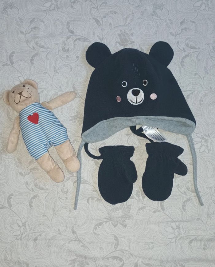 Bonnet et moufle c&a