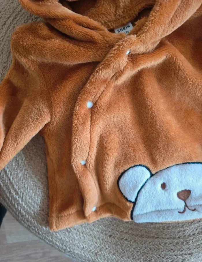 Gilet à capuche ourson tout doux - photo numéro 4