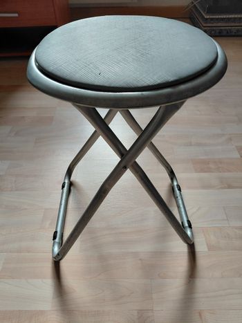 Tabouret pliant