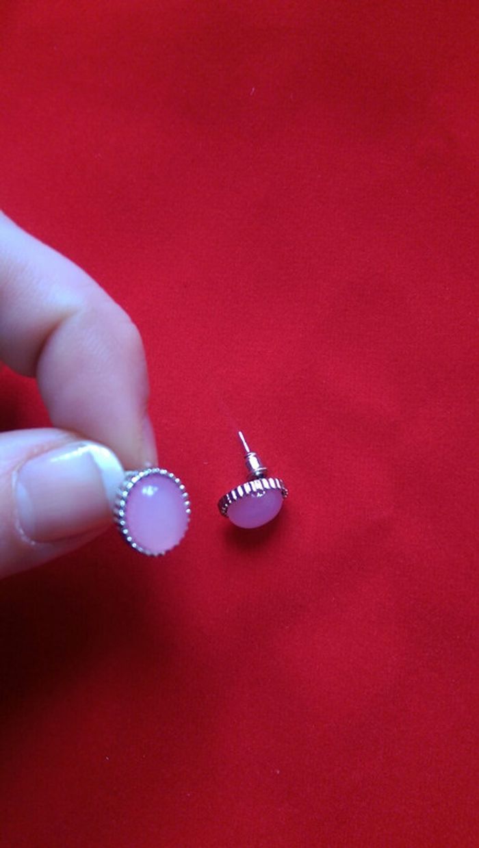 Petites boucles d'oreilles rose - photo numéro 2
