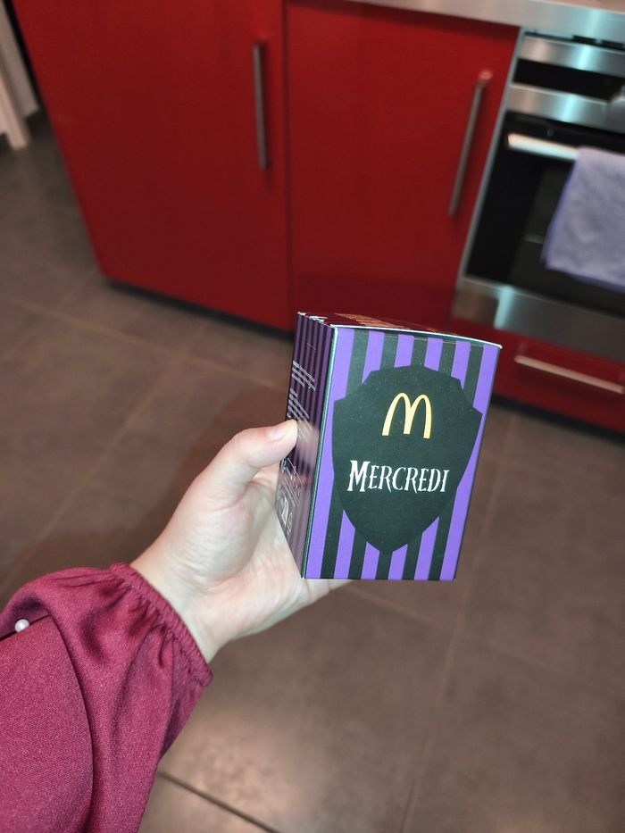 Figurine mercredi Adams - photo numéro 2