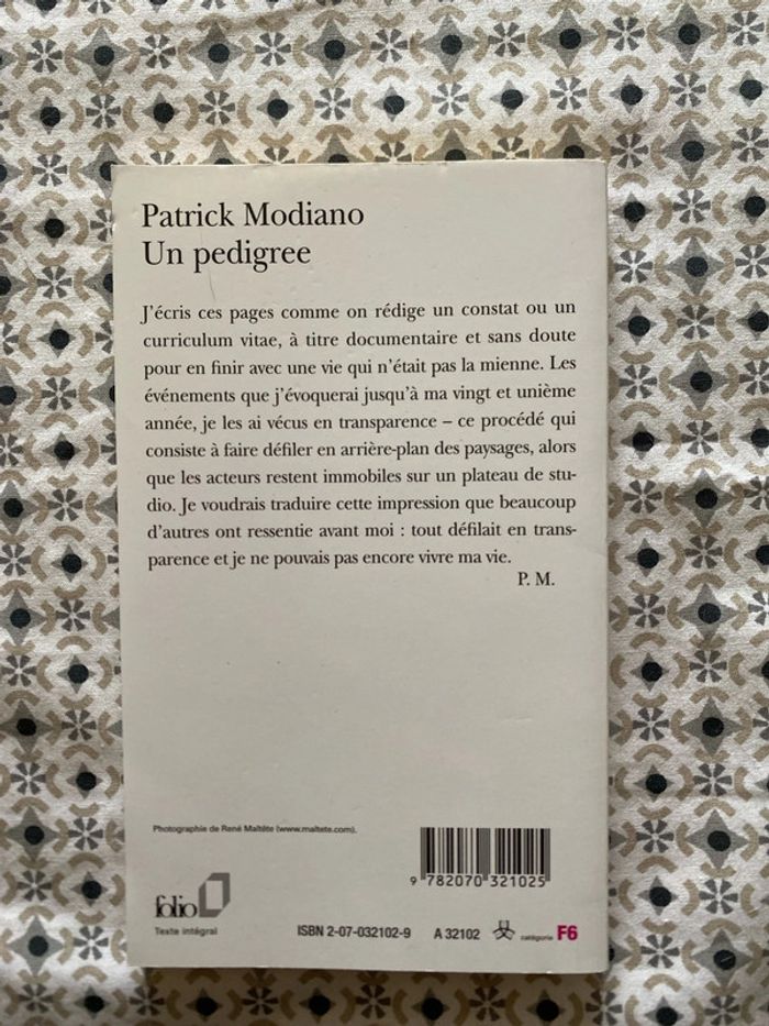 Un pedigree de Patrick Modiano - photo numéro 2