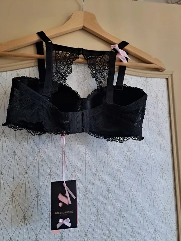 Soutien gorge NEUF avec étiquette noir dos dentelle Soleil sucré rembourré 85C - photo numéro 8