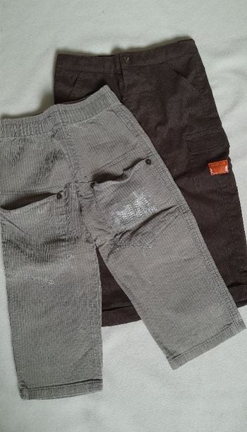 Lot 2 pantalons 9-12 mois