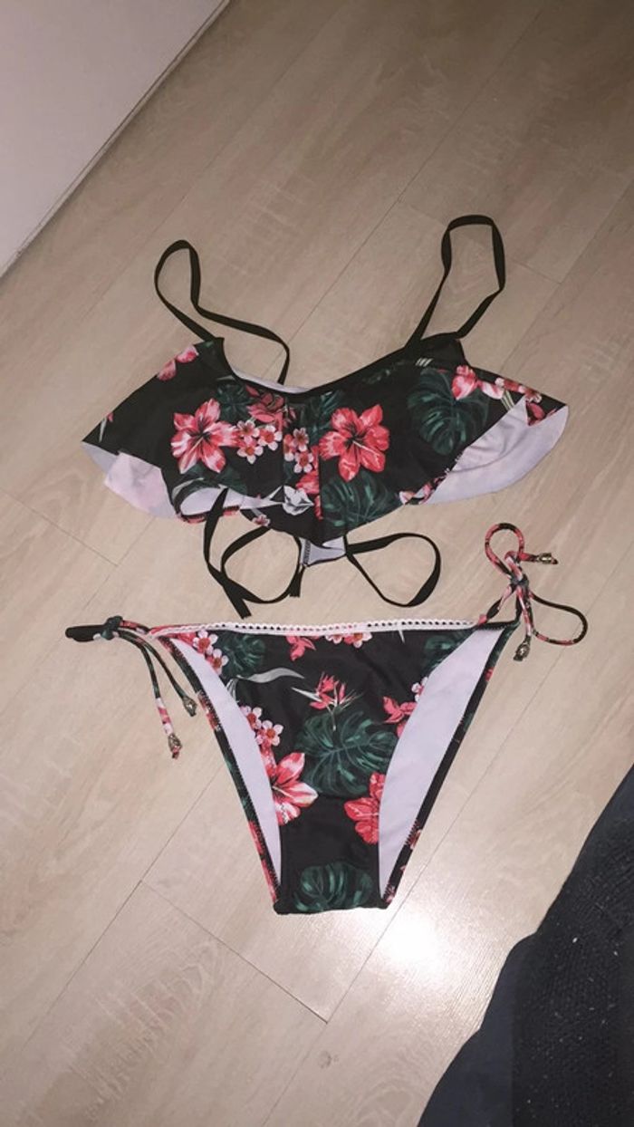 Maillot de bains bikini 2 pièces - photo numéro 2