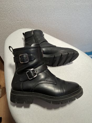 Belles bottines motardes femme Tamaris 37 cuir noir à zips très bon état