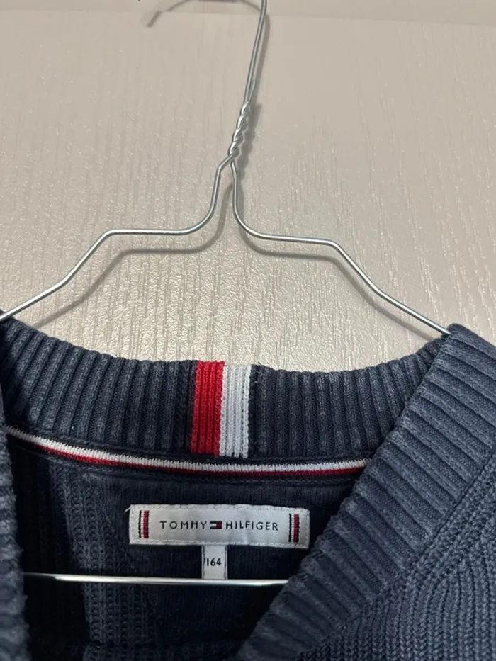 pull Tommy Hilfiger 14 ans pour garçons - photo numéro 2