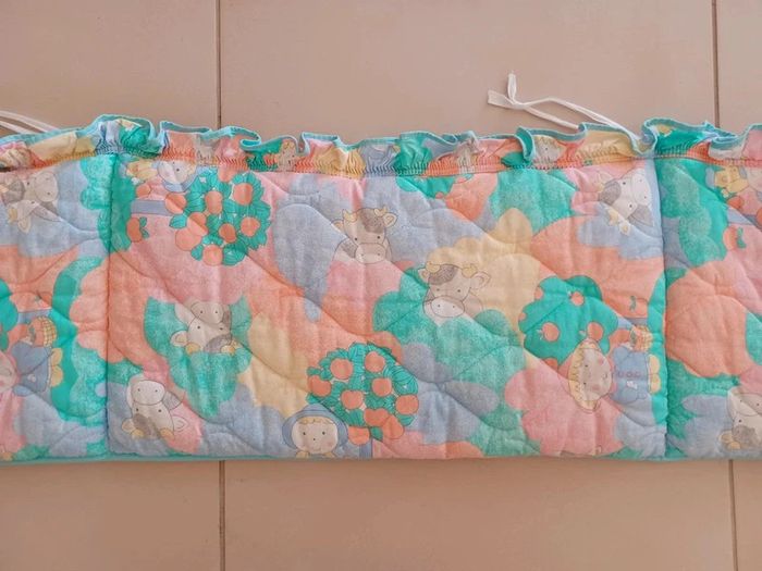 Ensemble chambre bébé : Tour de lit + dessus de lit + gigoteuse - photo numéro 8