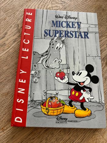 livre Disney lecture Mickey superstar