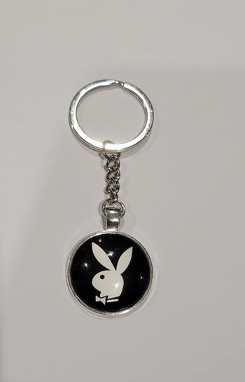 PORTE CLES LAPIN PLAYBOY CABOCHON NOIR BLANC ! NEUF !