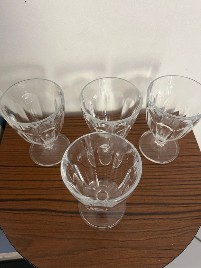 4 verres à pieds - photo numéro 2