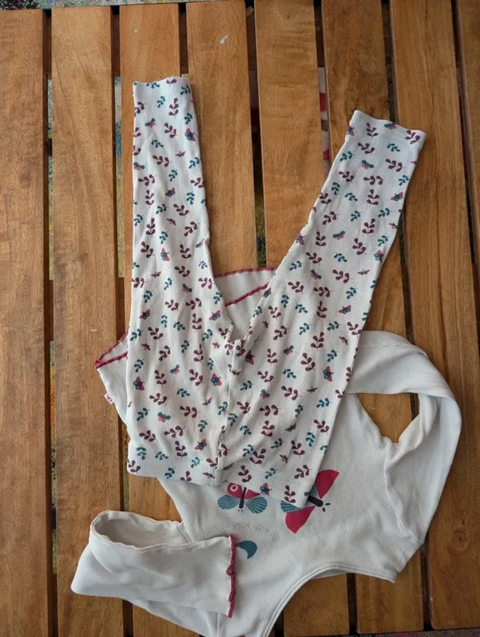 Pyjama 2 pièces 2 ans - photo numéro 3