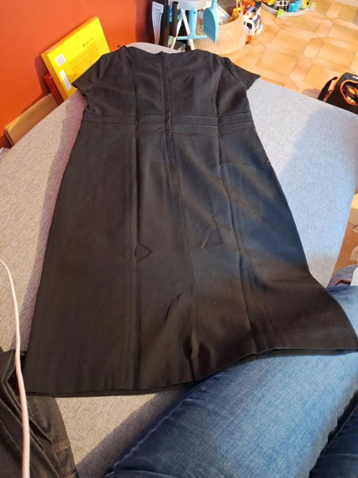 Robe noire - photo numéro 4