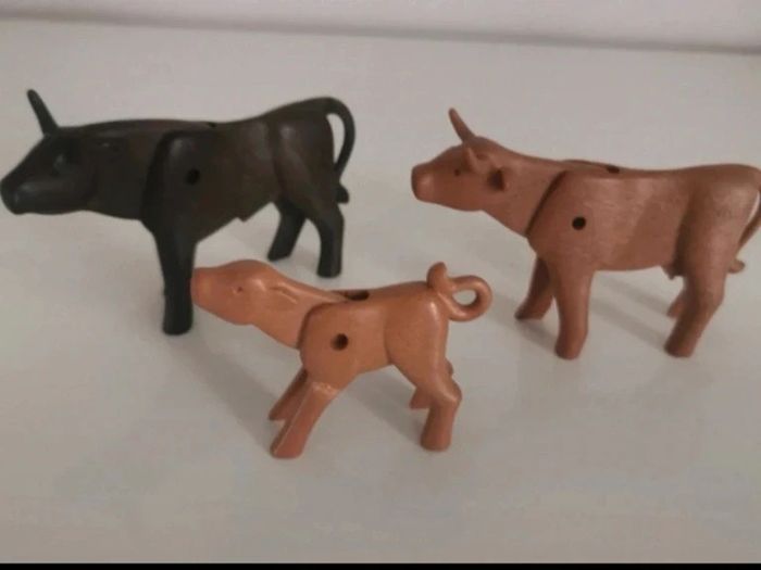 Playmobil lot animaux vache à corne taureau à corne et veau