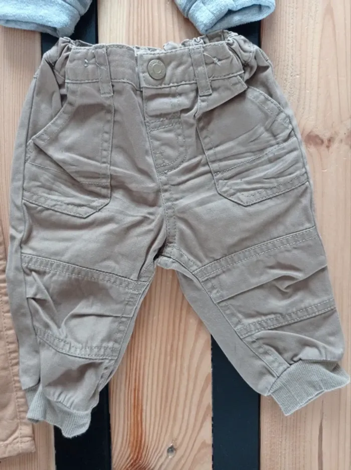 Lot pantalon 6 mois - photo numéro 3