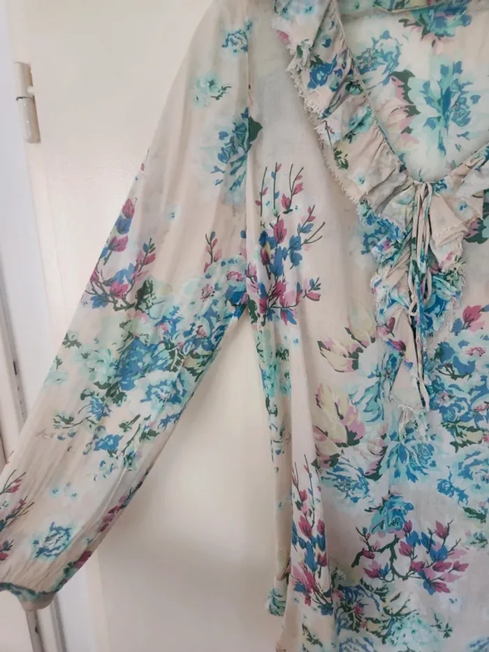 Jolie blouse fleurie Promod taille 40 - photo numéro 2