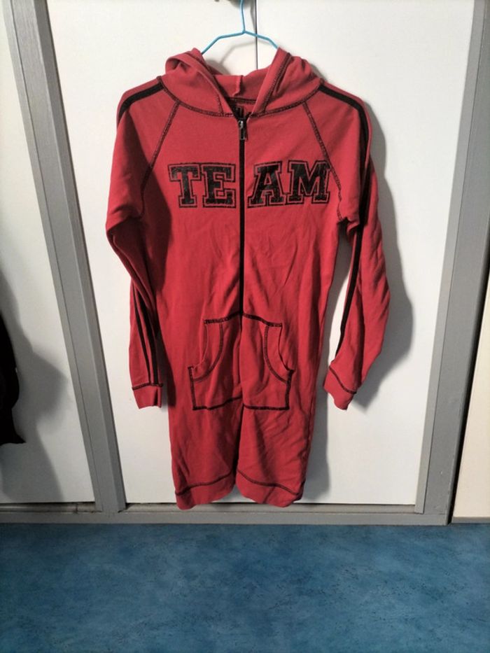 Sweat à capuche long zippé