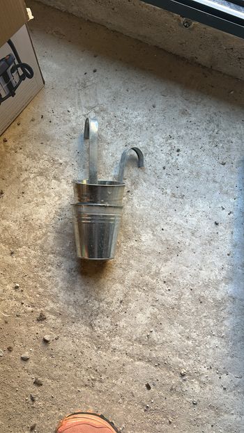 Pot de fleurs à suspendre