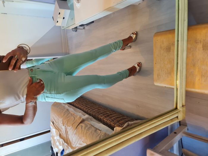 Jean skinny vert pâle Pimkie Taille 34 - photo numéro 2