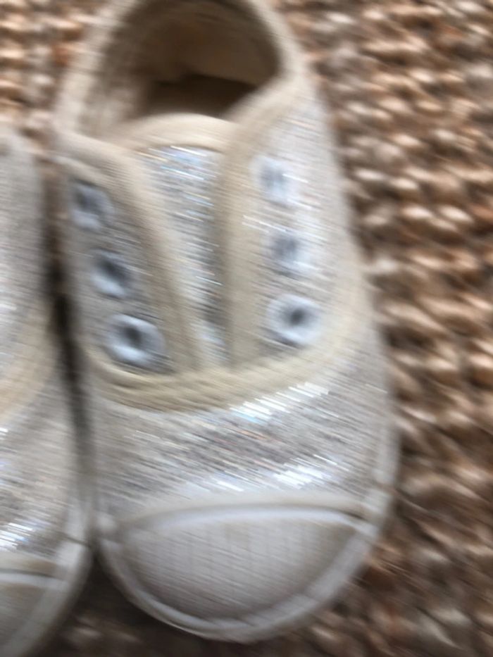 Basket Chaussure en toile t 19 blanc paillette - photo numéro 2