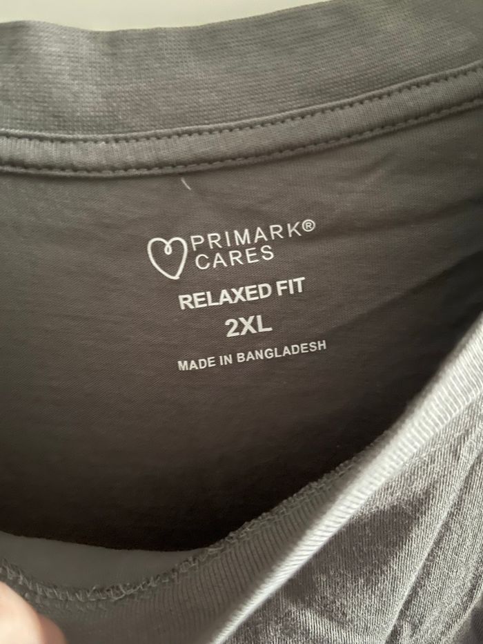 TEE shirt femme primark taille XXL - photo numéro 2