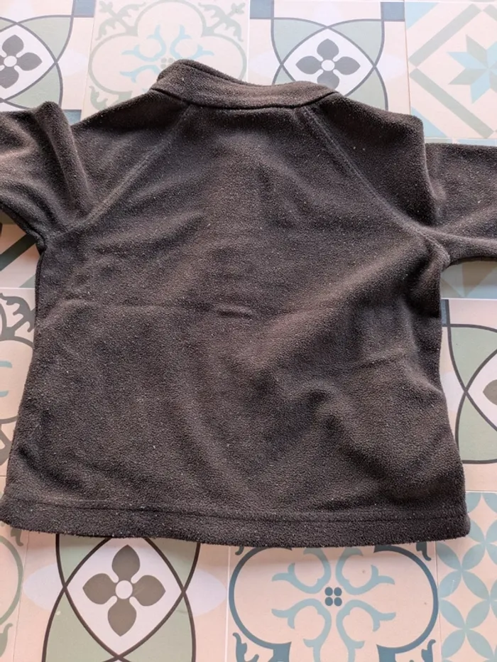 3 gilets garçon 3 / 4 ans - photo numéro 10