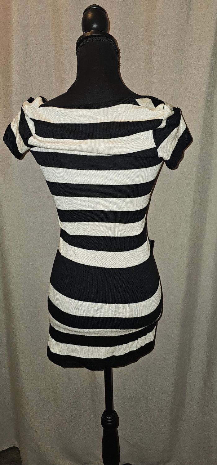 Robe à rayures - photo numéro 2