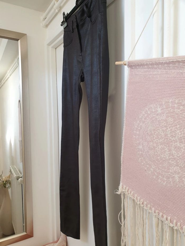 Pantalon effet cuir stretch Senso T34 - photo numéro 3